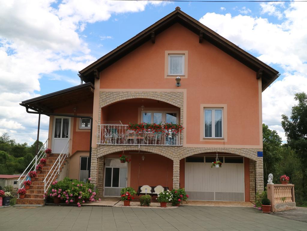 Apartment Luka Kuterevo Exteriör bild